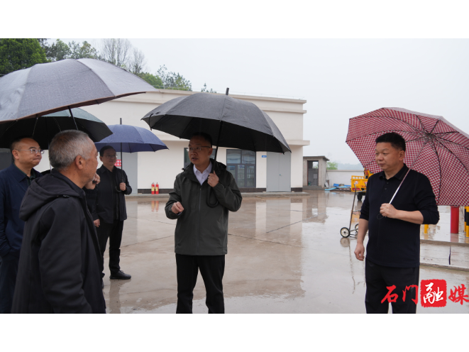 张世田督导检查安全生产工作