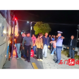 【防汛抗灾进行时】石门公安：山体滑坡群众受困 交警迅速转运受灾群众