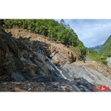 扎根深山十余天！直击石门壶瓶山道路抢通一线的坚守