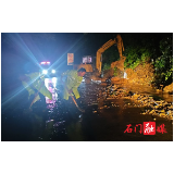 【防汛抗灾进行时】县公路建设养护中心:彻夜巡查清障保畅通