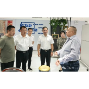 李长春赴深圳招商考察