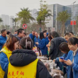 壶瓶山镇：“第一书记”化身特色农产品“带货达人”