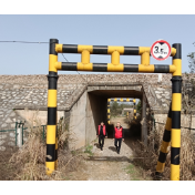 夹山管理处排查铁路涉危涉爆隐患