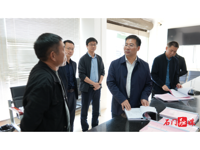 李长春实地督导巩固拓展脱贫攻坚成果同乡村振兴有效衔接、秸秆综合利用等当前重点工作