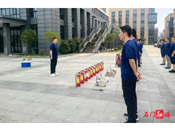 石门高新区：开展灭火实战演练