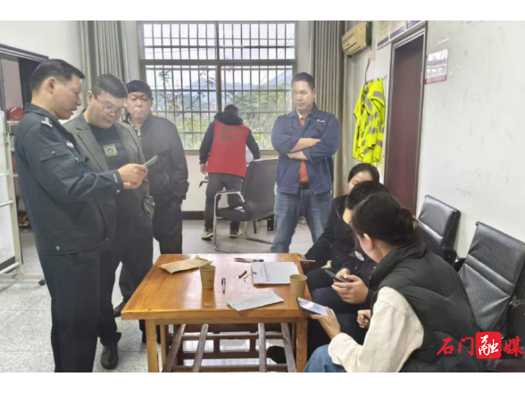 永兴街道： “上门”办车险，守护平安出行