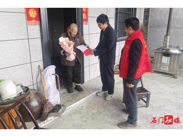 所街乡：深耕养老服务 致敬百岁寿星