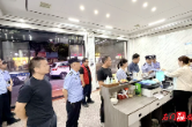 楚江街道：夜间巡查重点场所 抓实“利剑护蕾”工作