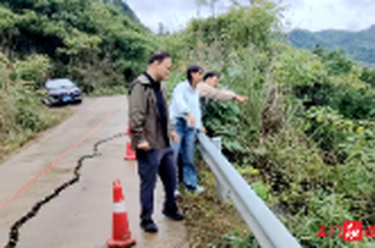 灾后重建进行时 | 削山拓基补断点！磨市镇横铺村3公里村道全线恢复通行