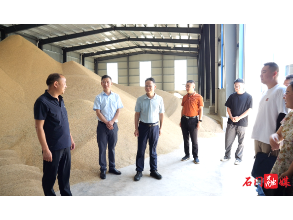 市科技局考察组到我县开展市派科技特派员期满现场考察工作