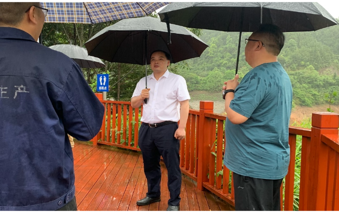 李志强开展“四下基层”调研防汛备汛、民生实事及地质灾害治理工作暨“走找想促”活动