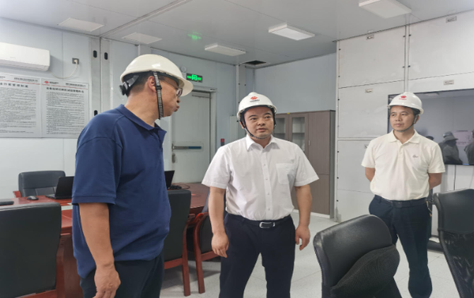 李志强调研“十五五”规划重点产业发展工作