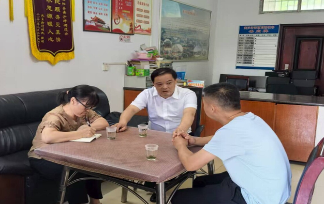 李志强调研秸秆有序焚烧工作
