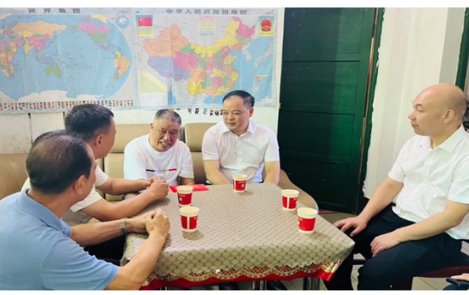 李志强开展教师节走访慰问活动