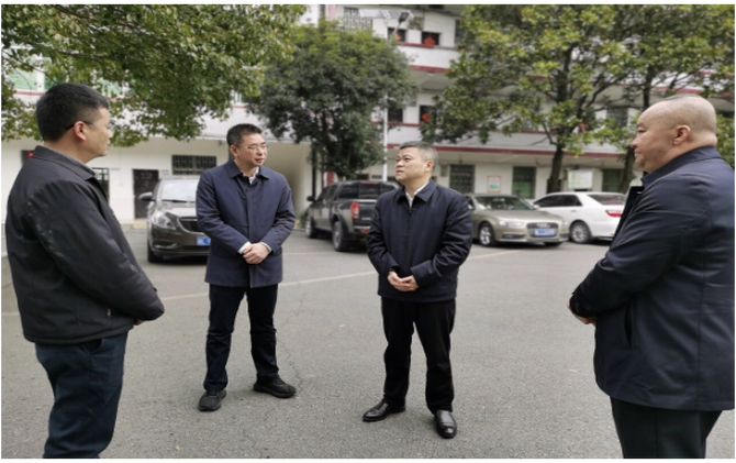 巫初华到乡镇（街道）调研督导当前重点工作
