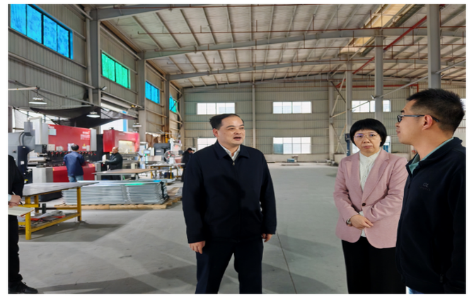 李志强落实“企业服务年”行动并调研安全生产工作