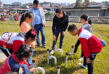 县芙蓉学校：把科学教学课堂“搬”进气象局