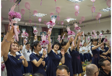 县机关幼儿园开展庆教师节活动