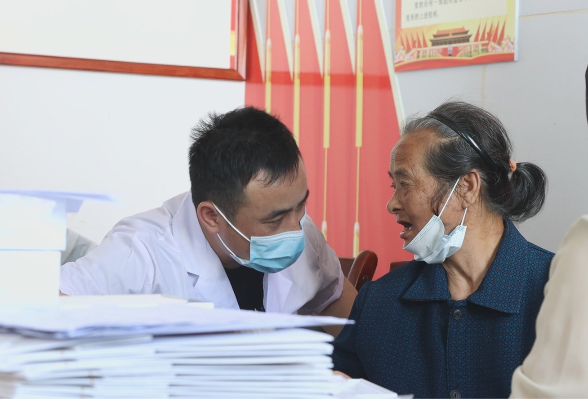助残日办实事，助残器具暖人心