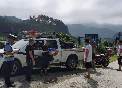 高椅乡开展道路交通联合执法行动
