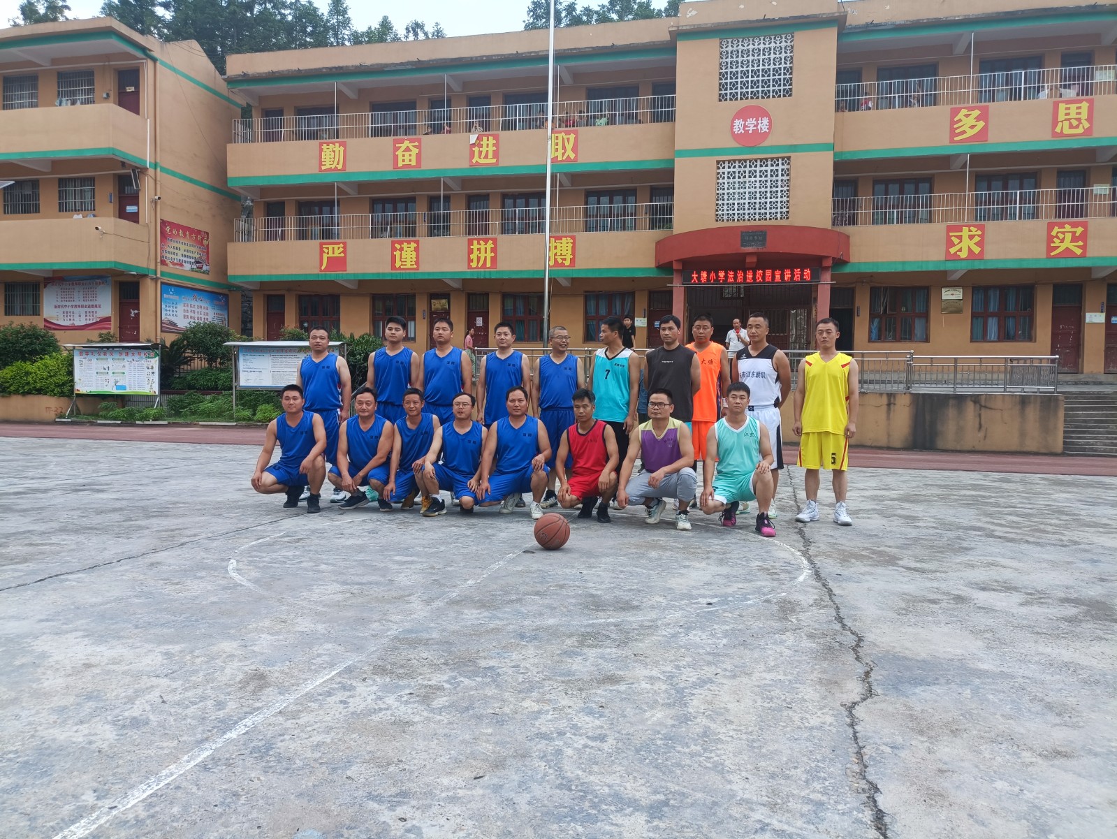 蒲稳乡：同系接边情谊，共筑和谐边界