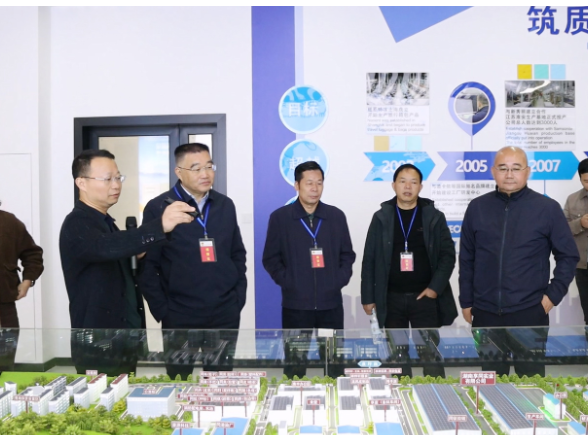 会同县：省市县人大代表集中视察2025年民生实事项目和重点产业项目