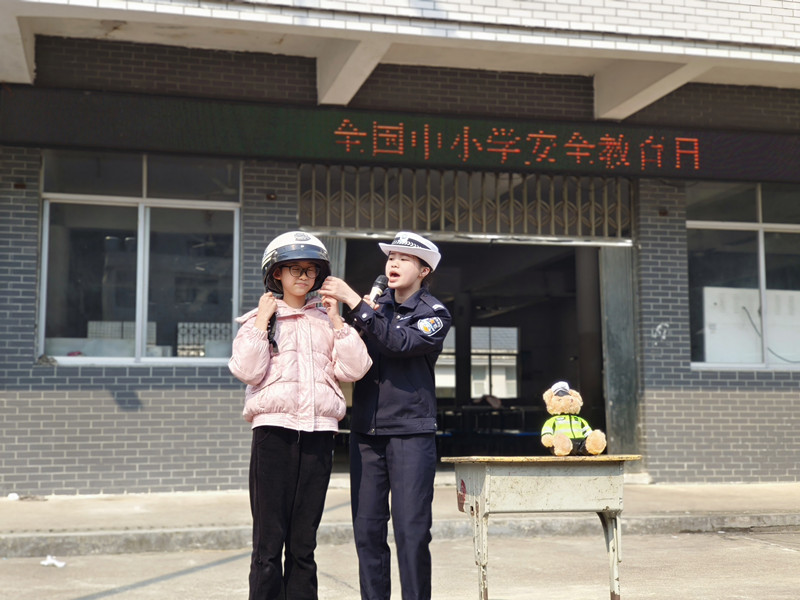 786e15756ec846f8ac0e01146604751_副本.jpg