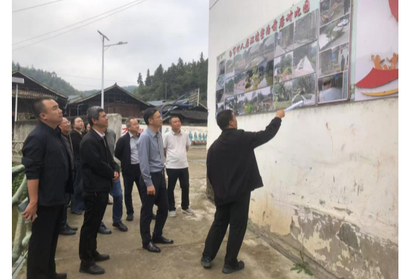 省工商联副主席郭占扬一行来会同调研同心“和美湘村”工作