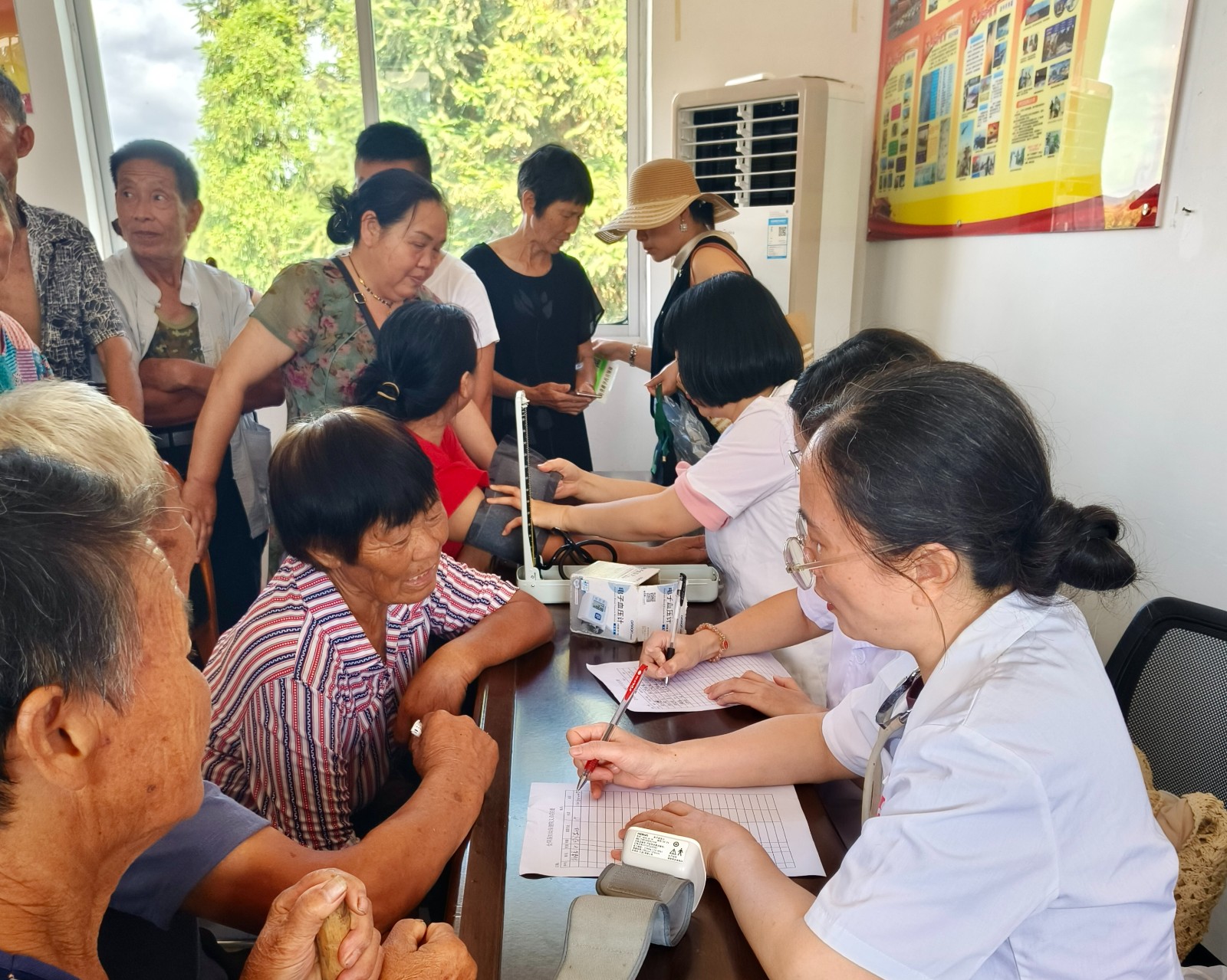 2294177243215f4780a9cb6a6d10ddad.jpg