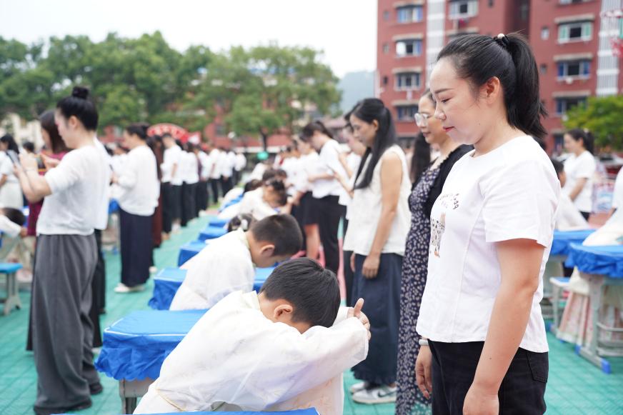 图片3.jpg 图片3.jpg