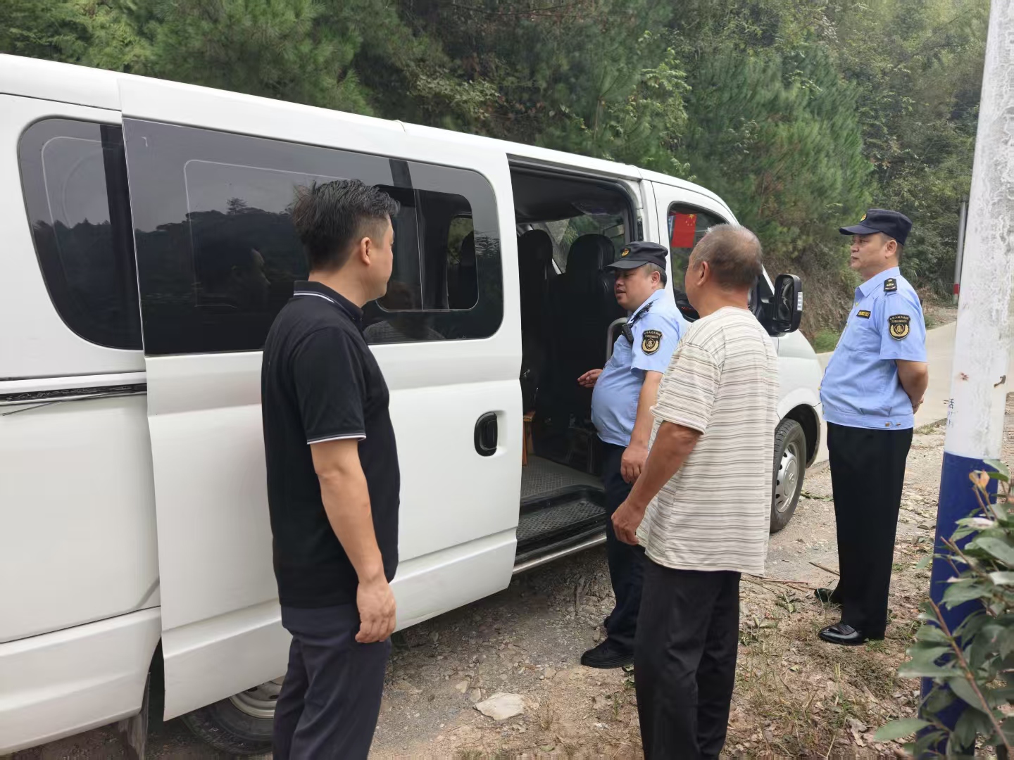 图片2.jpg 图片2.jpg