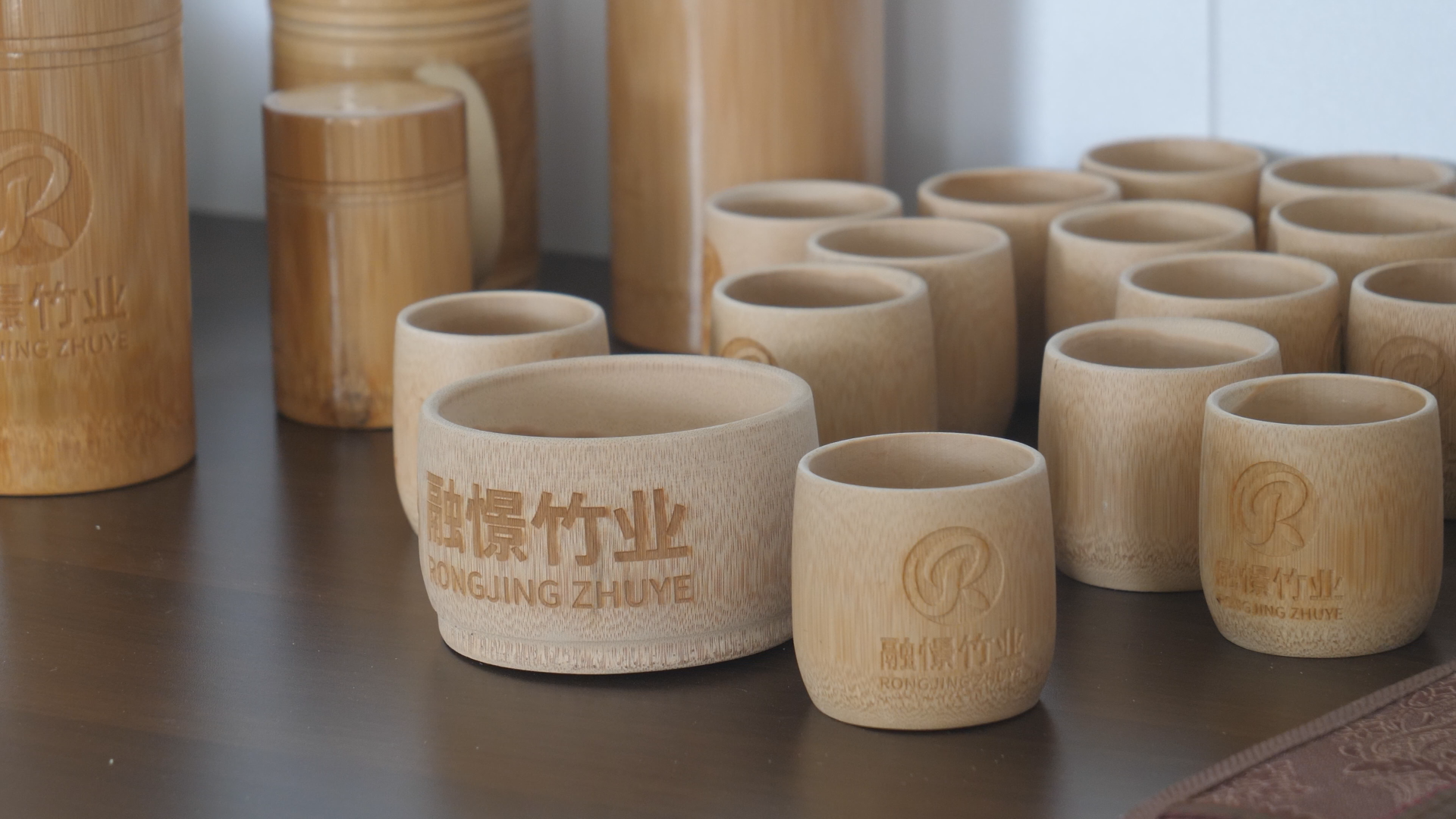 Still1205_00007.png Still1205_00007.png