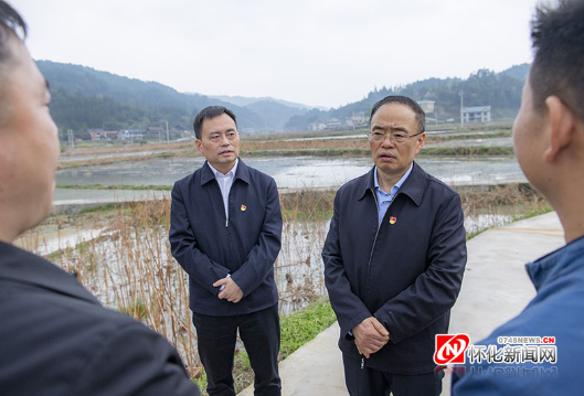 彭国甫在通道调研:推进全面脱贫与乡村振兴有效衔接