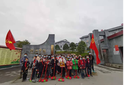 【图片新闻】朗江学校：走进三月学“雷锋”