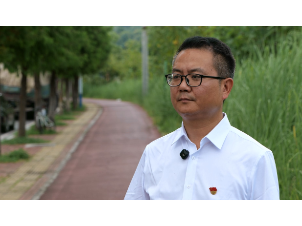 党代会现场 | 凝心聚力绘蓝图，代表热议话发展