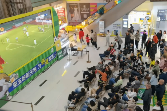 “湘超”燃爆五岭！“第二现场”演绎全民足球热