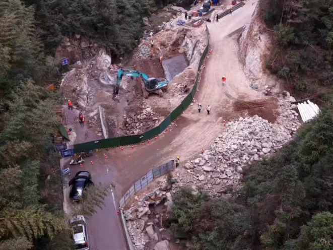 贯彻落实党代会精神 · 一线探访看落实 | 北湖推进普通公路民生工程建设 铺就乡村振兴“安心路”