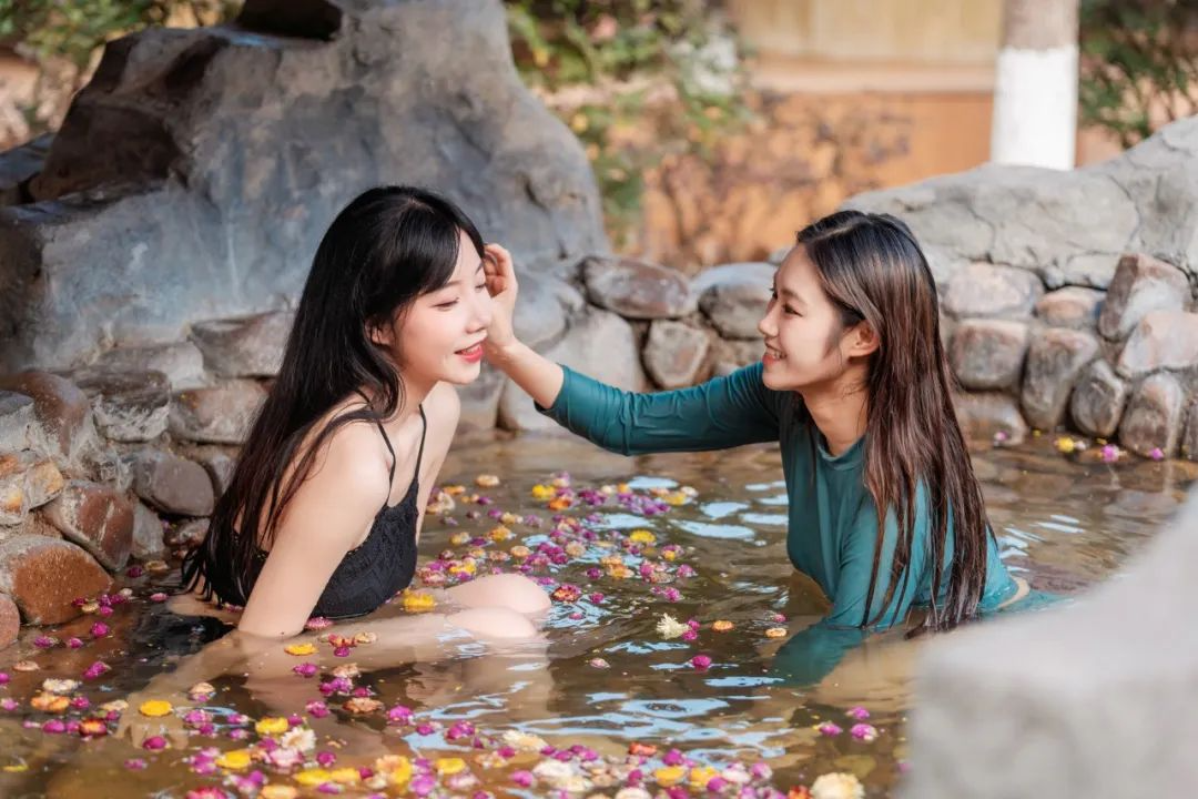 这个春节，来龙女温泉！让温暖，从归途延续到团圆~