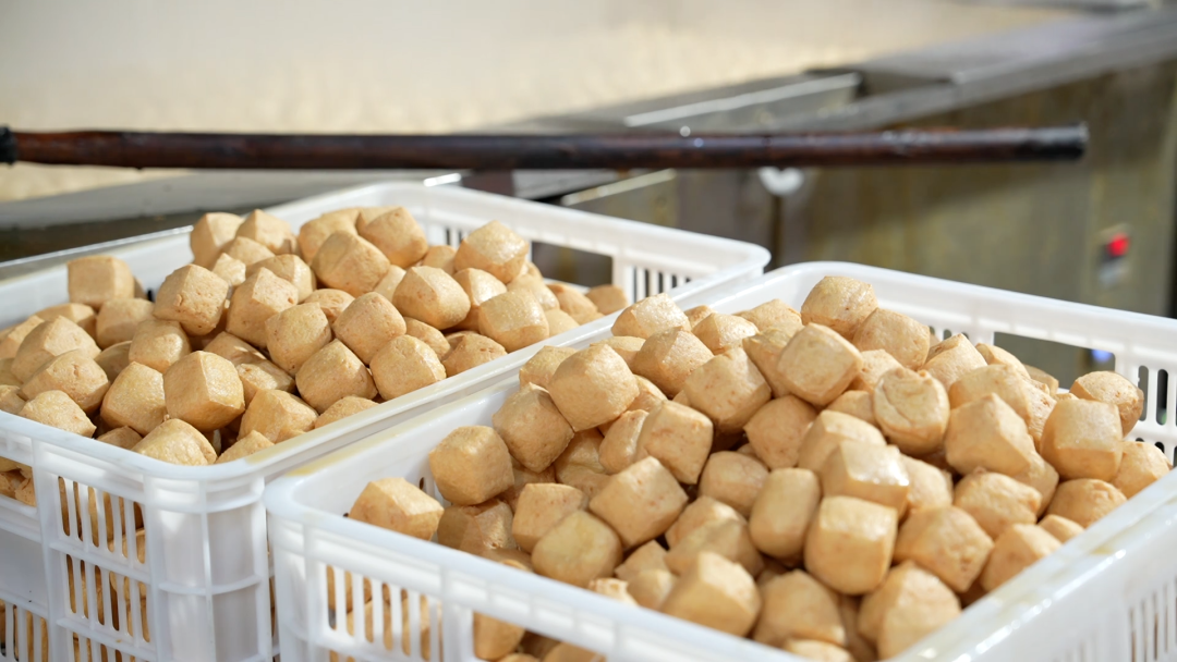 豆腐“多福”！油锅一响，郴州这家工厂年味藏不住了