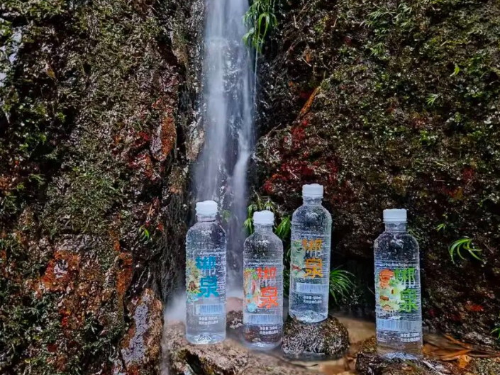 那山那人那年 | 青山村的水：从“深山泉”到行业“话语权”