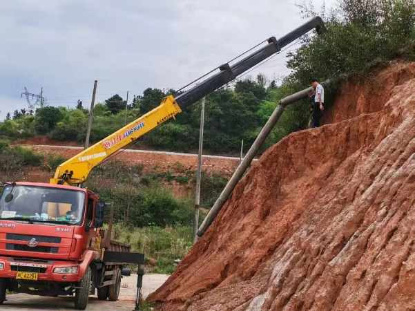 闻险而动，高效处置！增福街道成功化解山体滑坡隐患