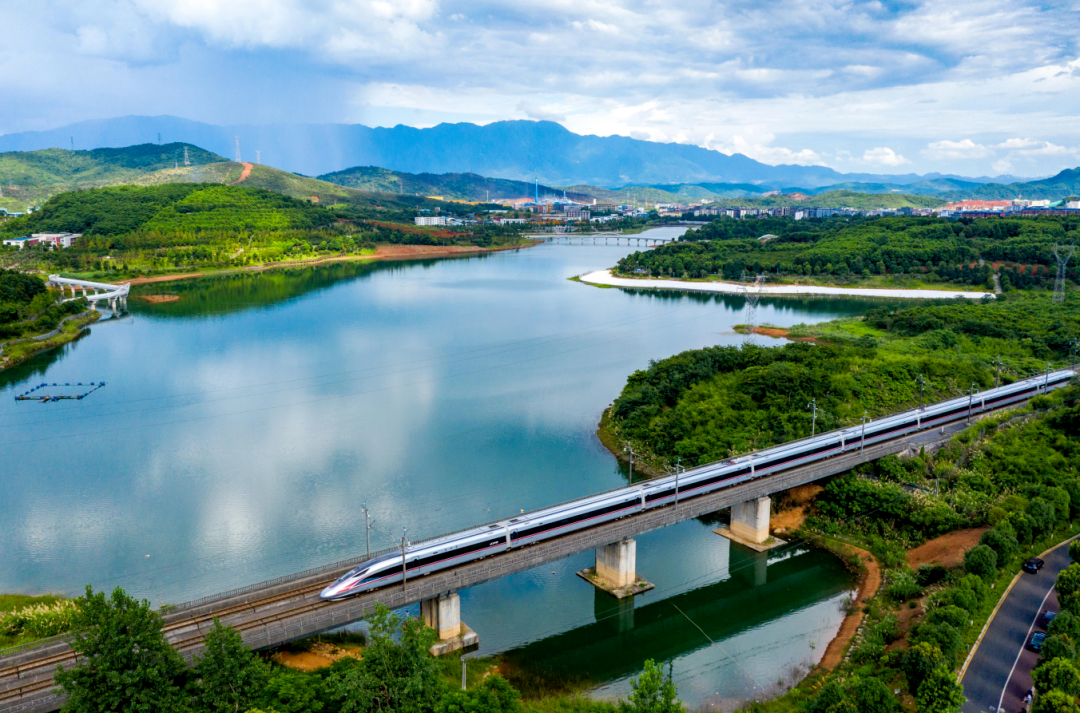 免门票公交直达！北湖这个宝藏公园，樱花沙滩+露营野餐一键解锁