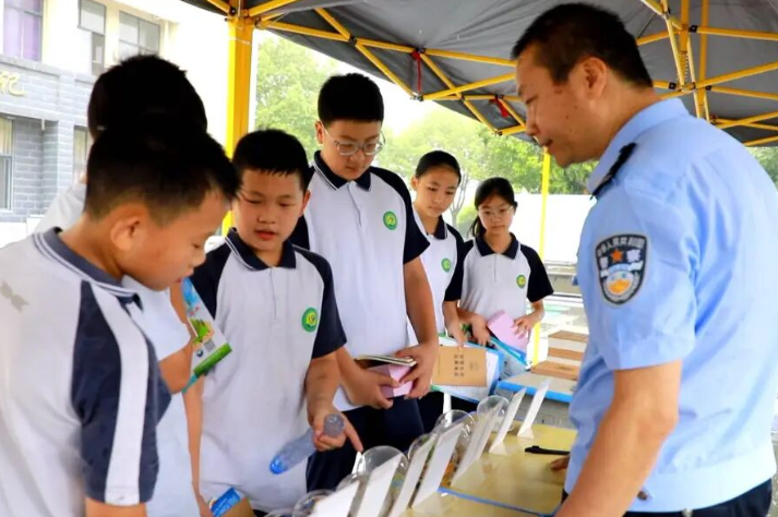 识毒防毒学起来！北湖禁毒宣传进校园干货满满