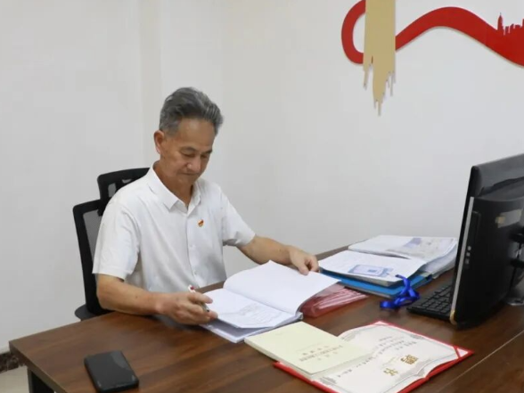 北湖“邻”头雁 | “问题”小区凭啥逆袭成“幸福样板”？