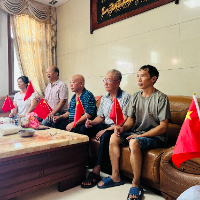 北湖区各界集中观看纪念中国人民抗日战争暨世界反法西斯战争胜利80周年大会