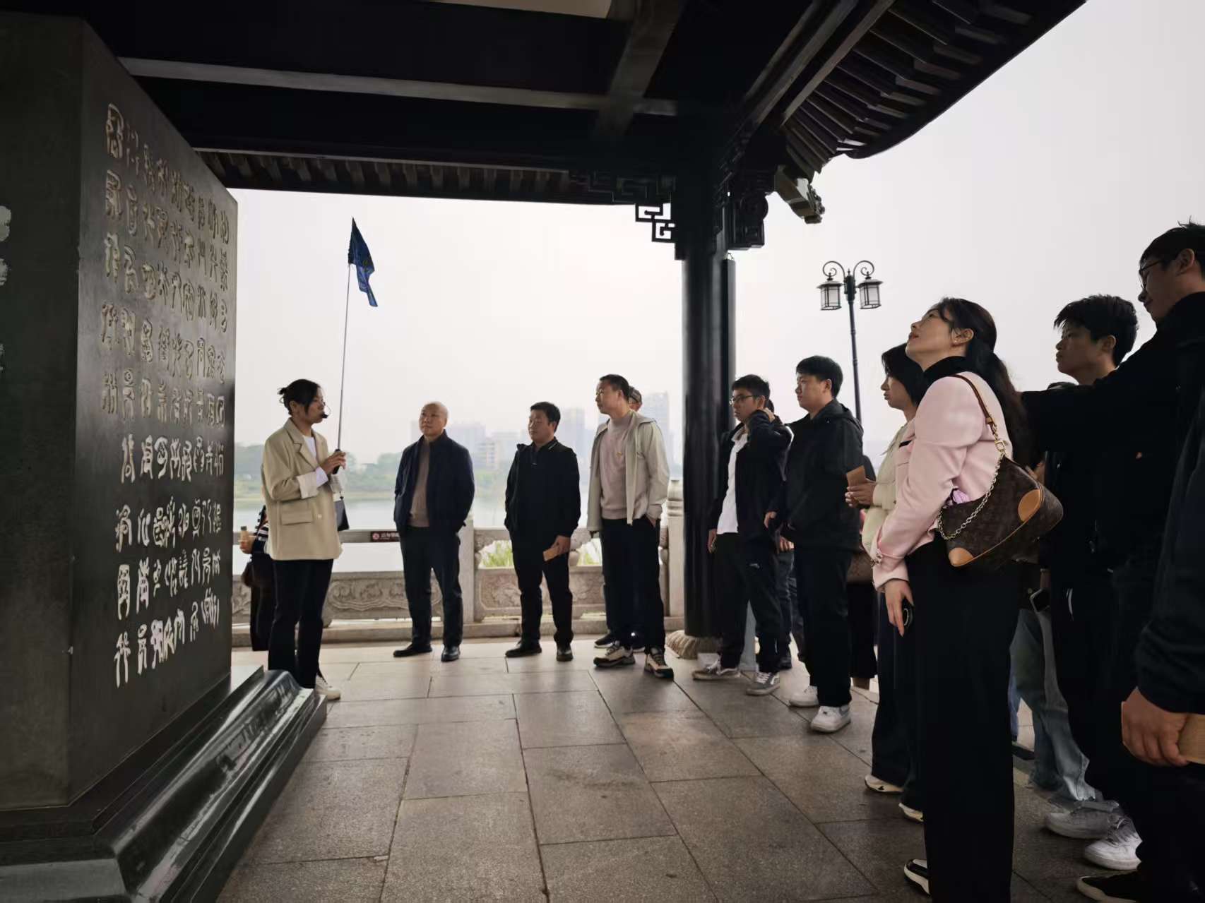 微信图片_20251031104200.jpg 微信图片_20251031104200.jpg