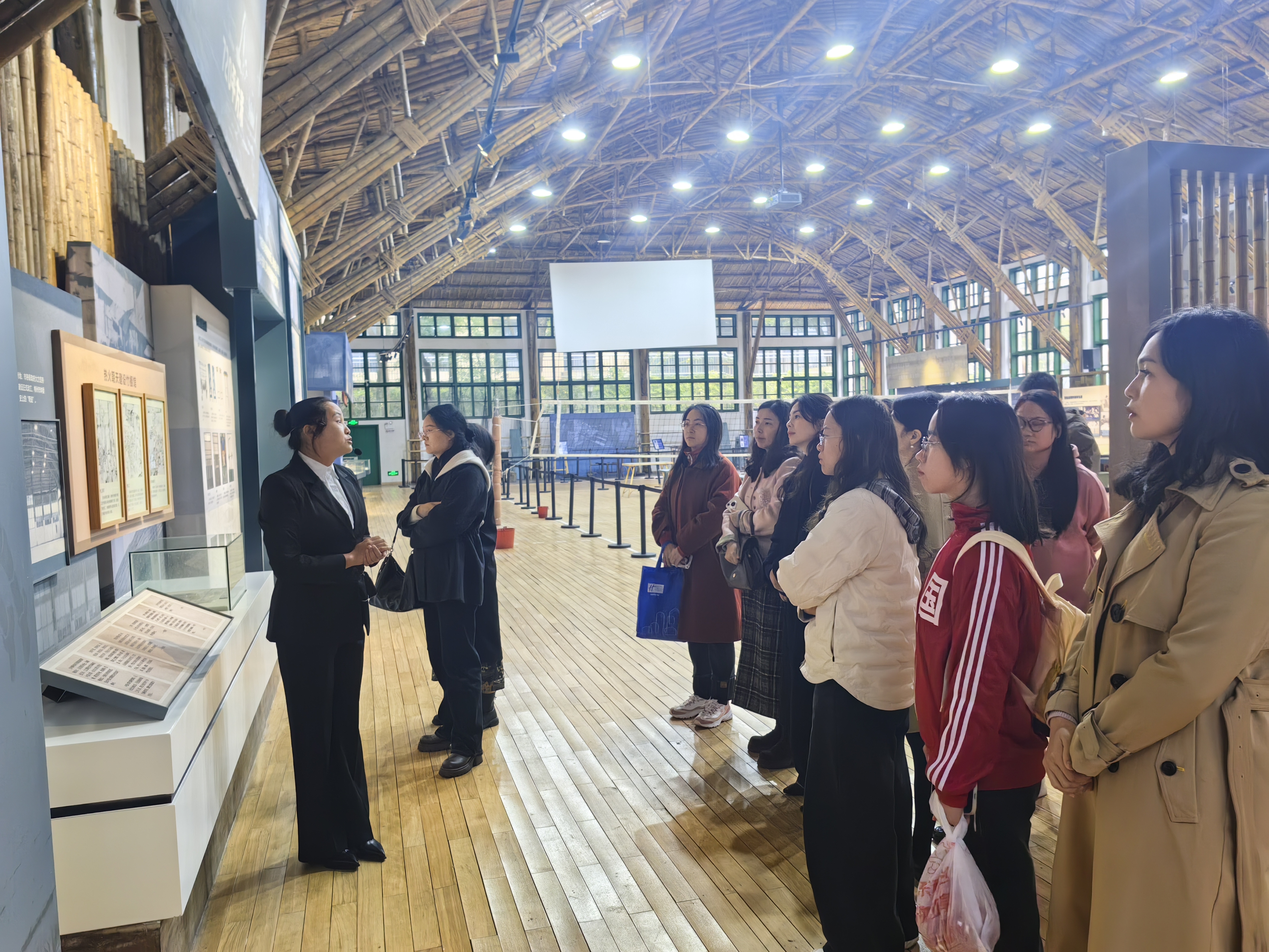 微信图片_20251117092820.jpg 微信图片_20251117092820.jpg