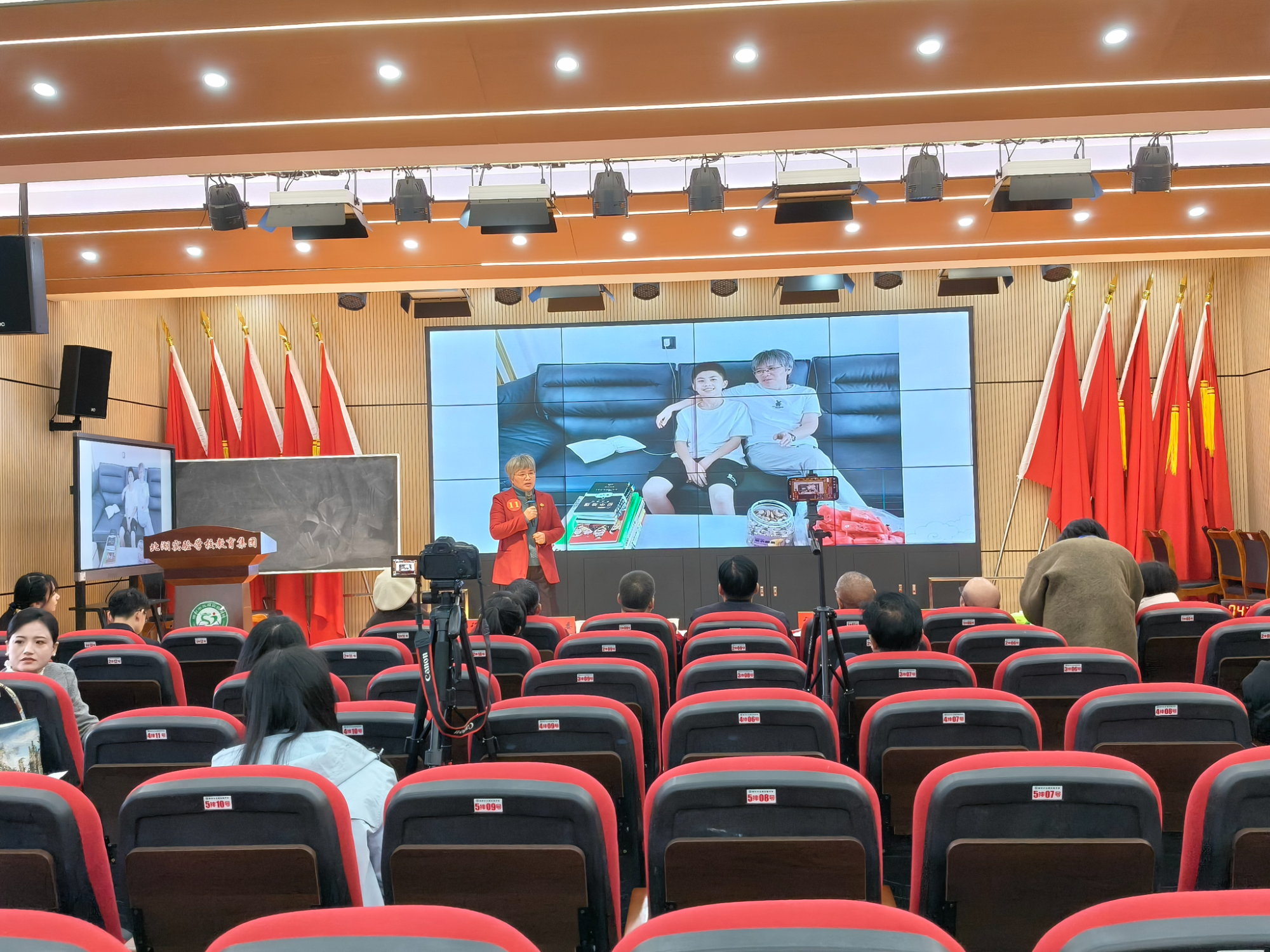  北湖区师德师风演讲比赛中学组预赛在北湖实验学校举办