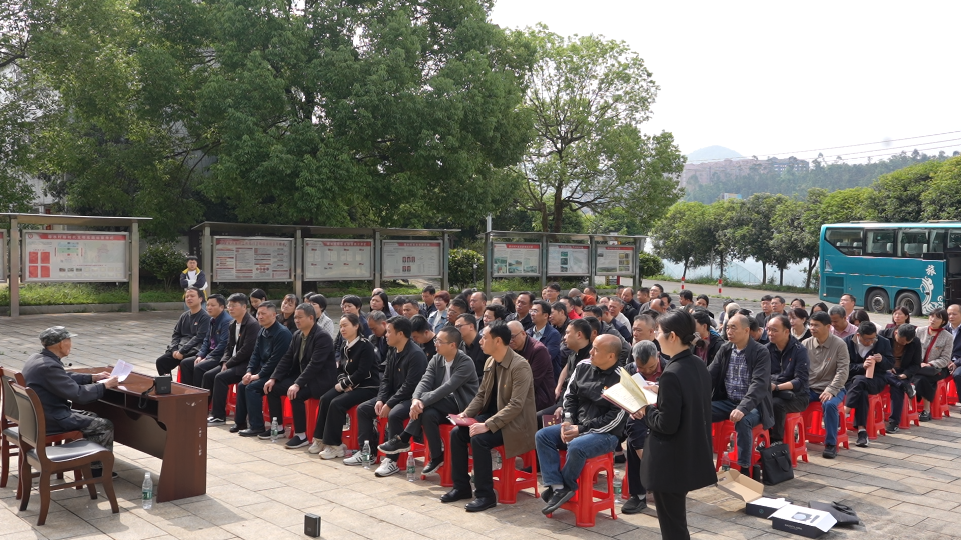 北湖区：屋场党课接地气 榜样力量促振兴