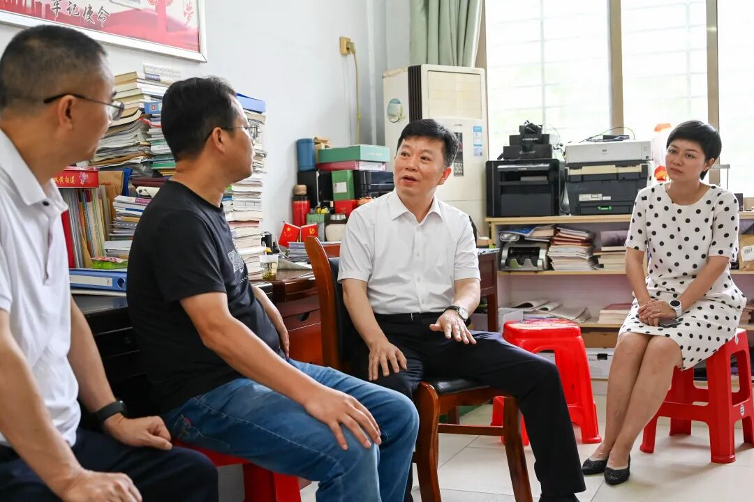 抓实抓细服务保障  全力以赴护航高考